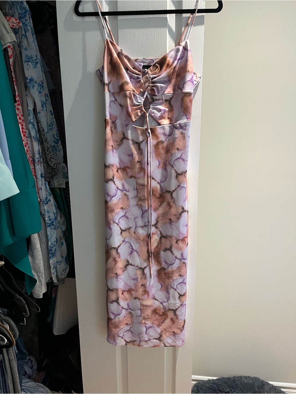 Dynamite Lilac and Peach Marble Midi Dress - Picture 2 of 3